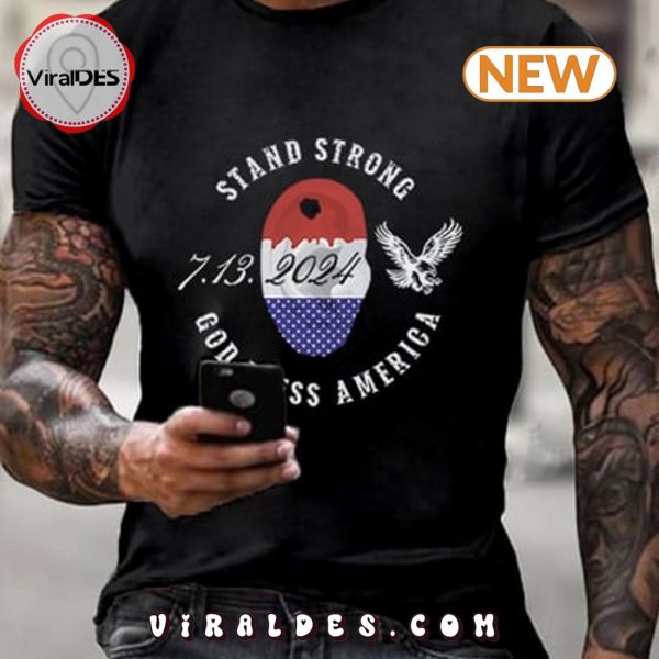 Trump Stand Strong God Bless America ​​Print T-Shirt