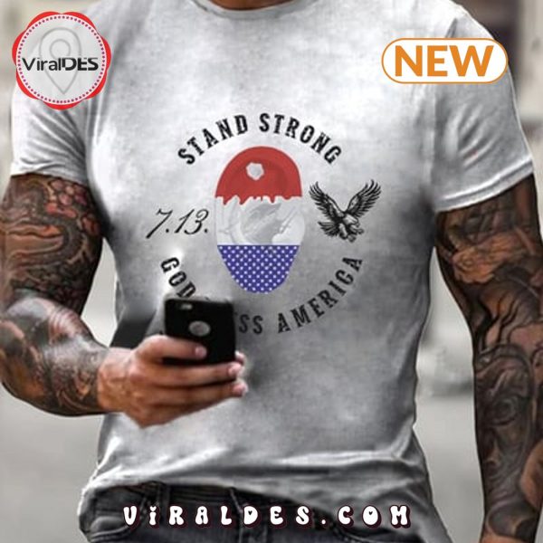 Trump Stand Strong God Bless America ​​Print T-Shirt