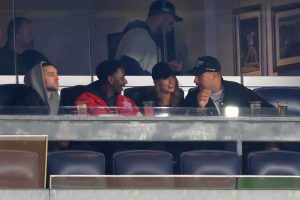 Taylor Swift and Travis Kelce’s Yankees Game Date Night: A Star-Studded Evening