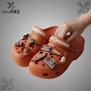 Washington Huskies Crocs with team colors and fun Husky-themed charms. Show your school spirit in style!