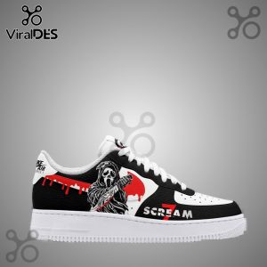Black and white custom sneaker features Ghostface holding a bloody knife, red blood drips, and the movie title SCREAM!