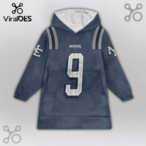 Patriots Snuggle Hoodie, jersey style with number 9 and 'Patriots' text, blue and grey.!