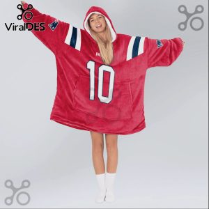 Oversized blanket hoodie with New England Patriots theme, number 10 and logo.!