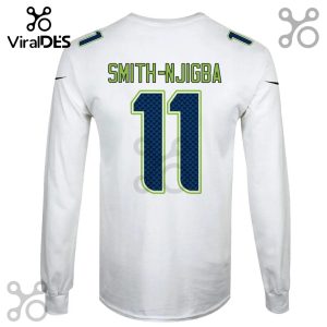 Long-sleeved shirt with the name SMITH-NJIGBA and the number 11 on the back, in green and navy blue.!