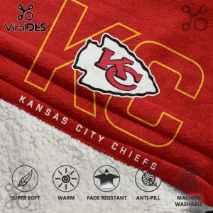 Kansas City Chiefs blanket with the team logo and 'KC' lettering.!