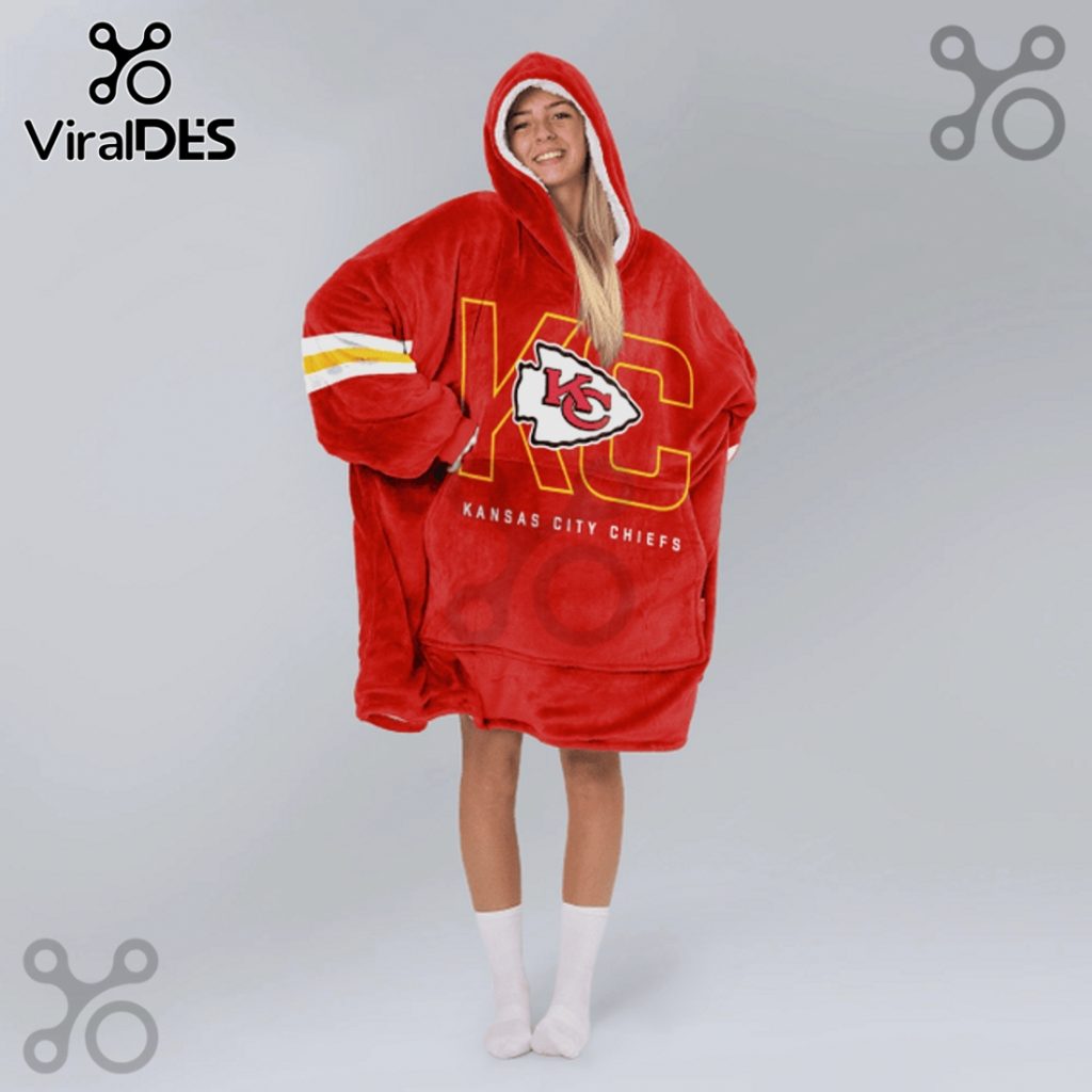 Kansas City Chiefs Oversized Sherpa Lined Wearable Blanket Hoodie Kansas City Chiefs Oversized Sherpa Lined Wearable Blanket Hoodie