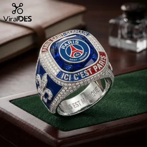 Paris Saint-Germain championship-style ring with blue center stone, rhinestone setting, and engraved French text.!