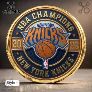 New York Knicks 2026 NBA Champions commemorative gold-rimmed coin featuring team logo, basketball, and blue enamel details.!