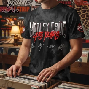 Motley Crue Carnival of Sins 2026 Tour Black T-Shirt featuring white logo, red 45 years text, and band member signatures.
