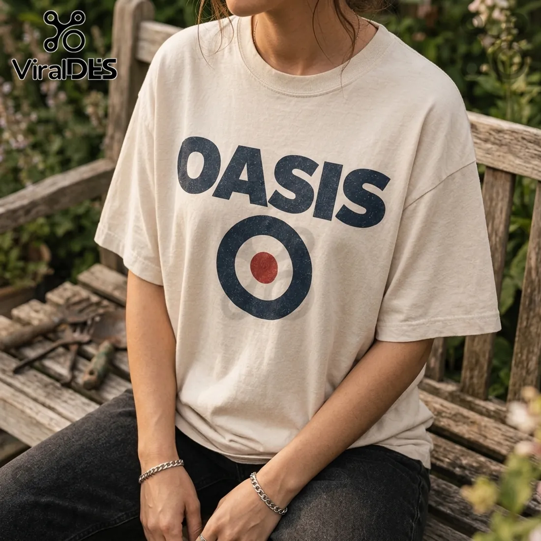 Oasis Band Liam and Noel Gallagher Beige T-Shirt Oasis Band Liam and Noel Gallagher Beige T-Shirt