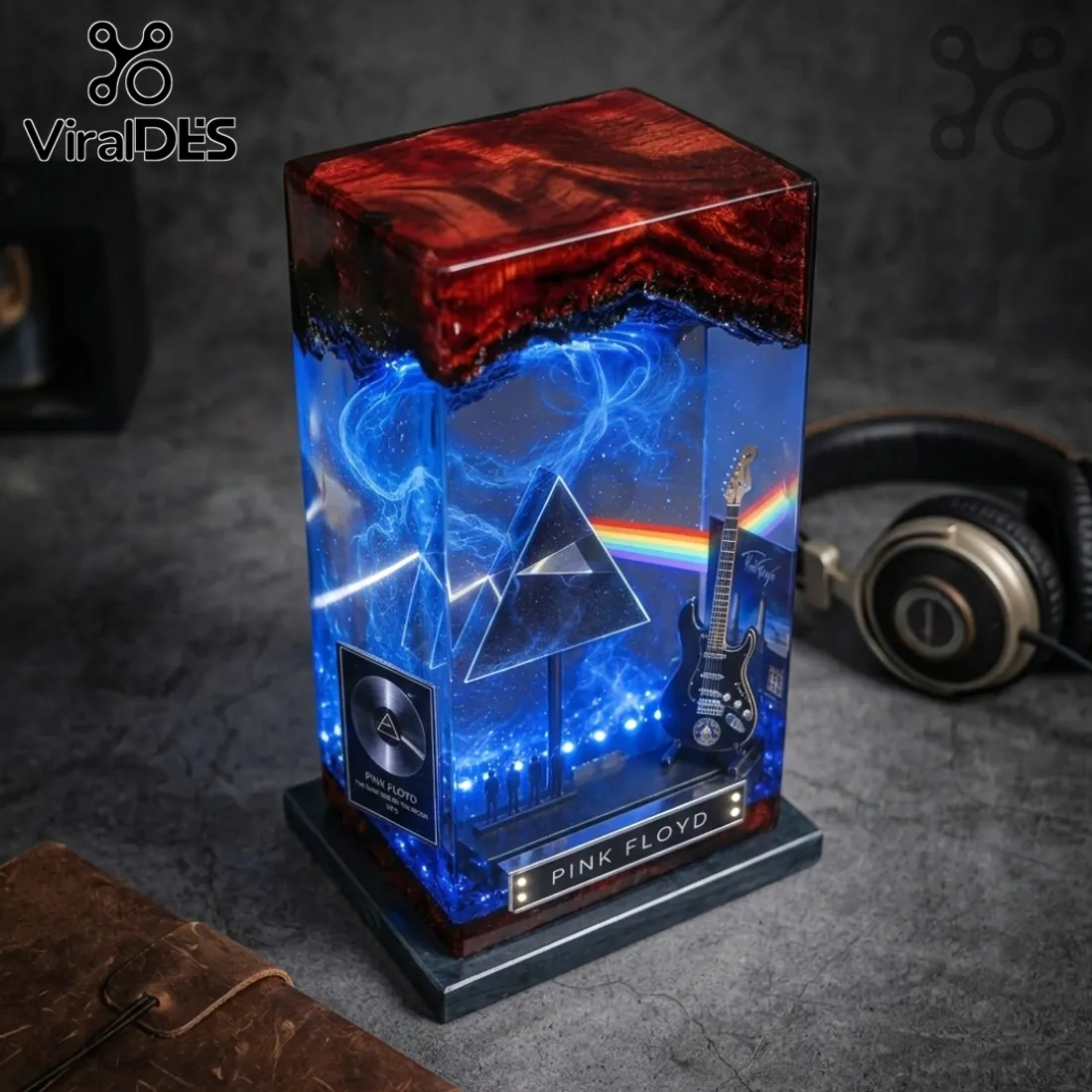 Pink Floyd The Dark Side of the Moon Epoxy Resin LED Lamp Pink Floyd The Dark Side of the Moon Epoxy Resin LED Lamp