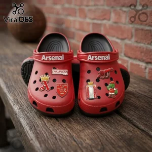Arsenal FC Premier League Champions 25/26 Crocs With Charms in red featuring club logos, trophies, and cannons.