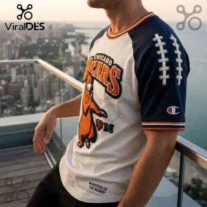 Chicago Bears Monsters of the Midway embroidered shirt features a bear mascot graphic, lace-up sleeve detail, and trim.