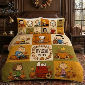Peanuts Snoopy Autumn Pumpkin Quilt Set featuring Snoopy, Charlie Brown, and friends on a patchwork fall-themed pattern.