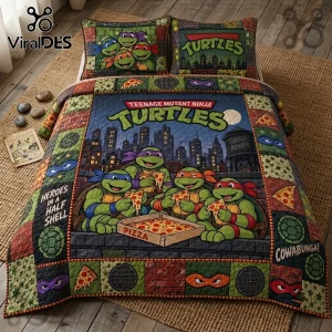 Teenage Mutant Ninja Turtles quilt bedding set featuring Leonardo, Donatello, Raphael, and Michelangelo eating pizza.
