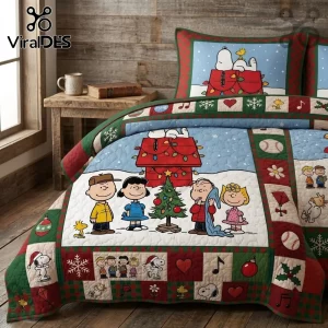 Peanuts Snoopy Christmas Patchwork Quilt Bedding Set featuring Charlie Brown characters, snowflakes, and festive patterns.